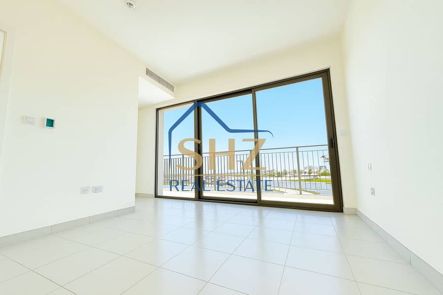 Single Row | Corner | Vacant | Landscaped - Image 15