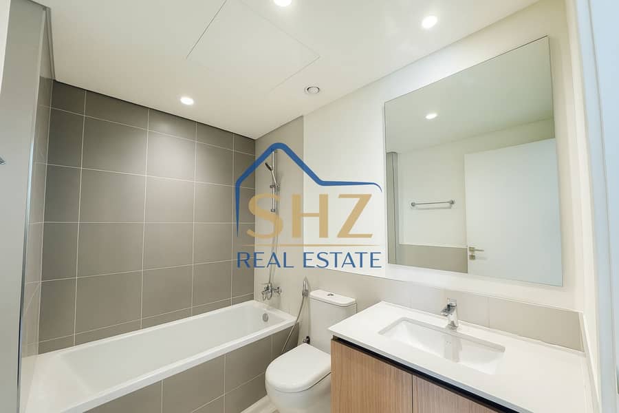 Single Row | Corner | Vacant | Landscaped - Image 16