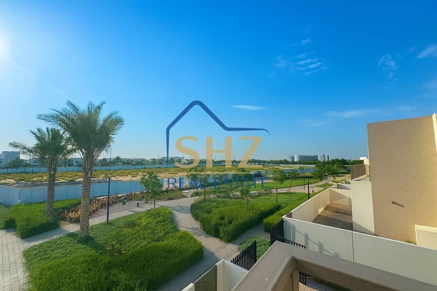 Single Row | Corner | Vacant | Landscaped - Image 17