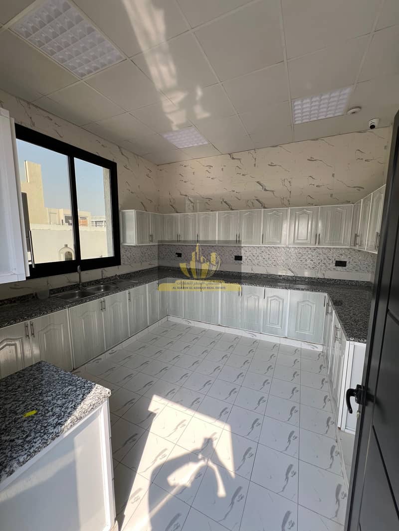 Villa for rent in al awir 3 master bedrooms * majlis*hall - Image 14