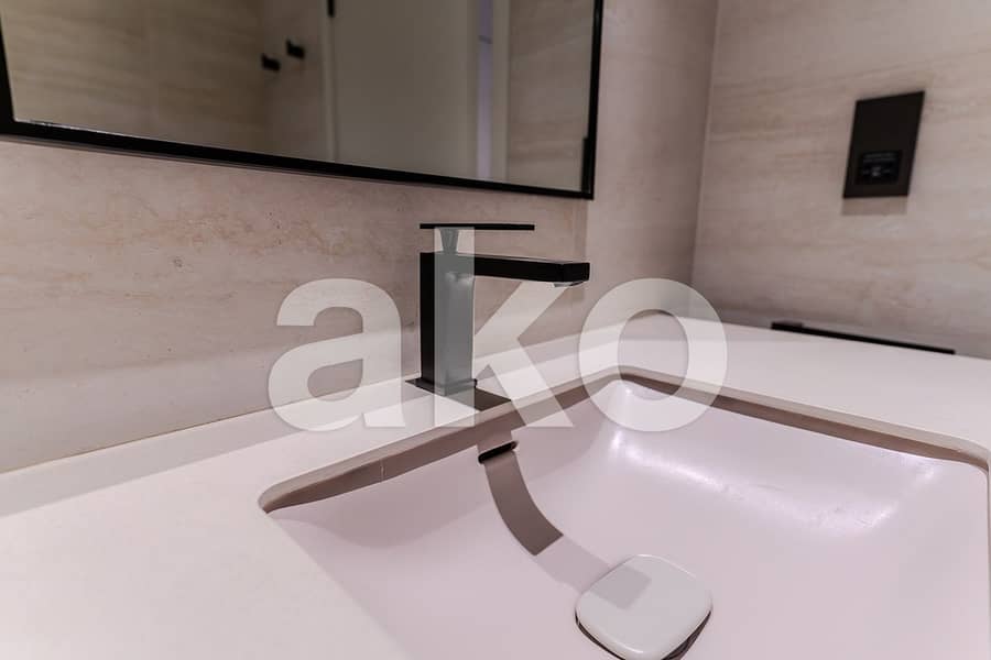 Below Original Price Exclusive Fully Furnished - Image 26