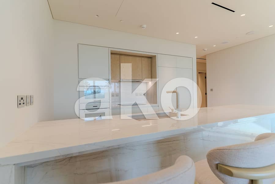 Exclusive Luxury Furnished 3 Bed Creek View