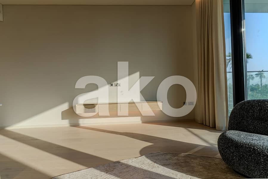 Exclusive Luxury Furnished 3 Bed Creek View - Image 7