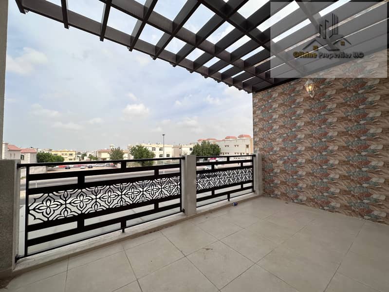 Exclsuive | 4 Master BR | Corner Villa