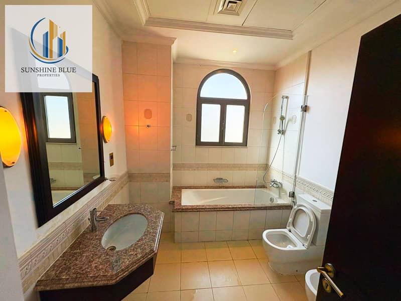 Mesmerizing view Fully furnished Private beach - Image 20