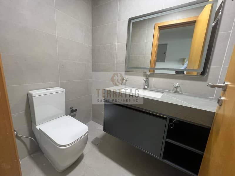 Fully Furnished | 1 Bhk | High Floor | Stunning View - Image 8