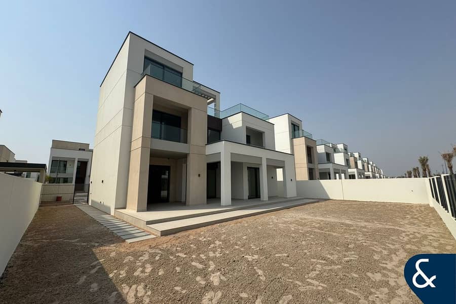 5 Bedroom | Park Backing | Best Location