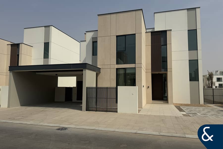 5 Bedroom | Park Backing | Best Location