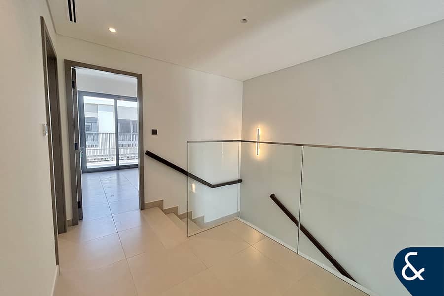 Vacant | Mortgageable | Close to Lagoon - Image 8