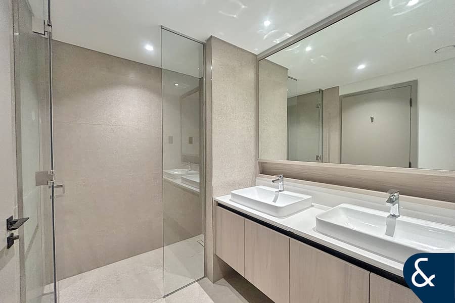 Vacant | Mortgageable | Close to Lagoon - Image 14