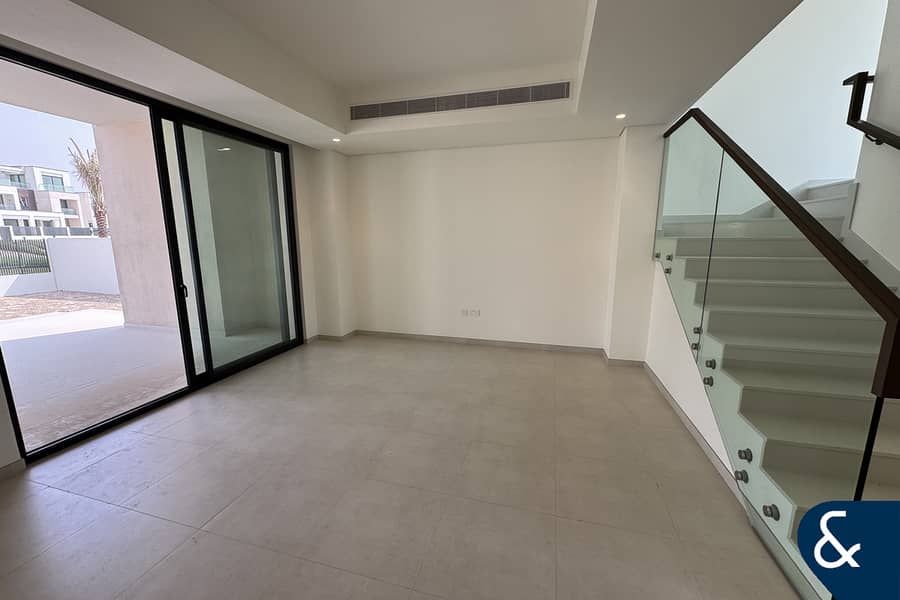 5 Bedroom | Park Backing | Best Location