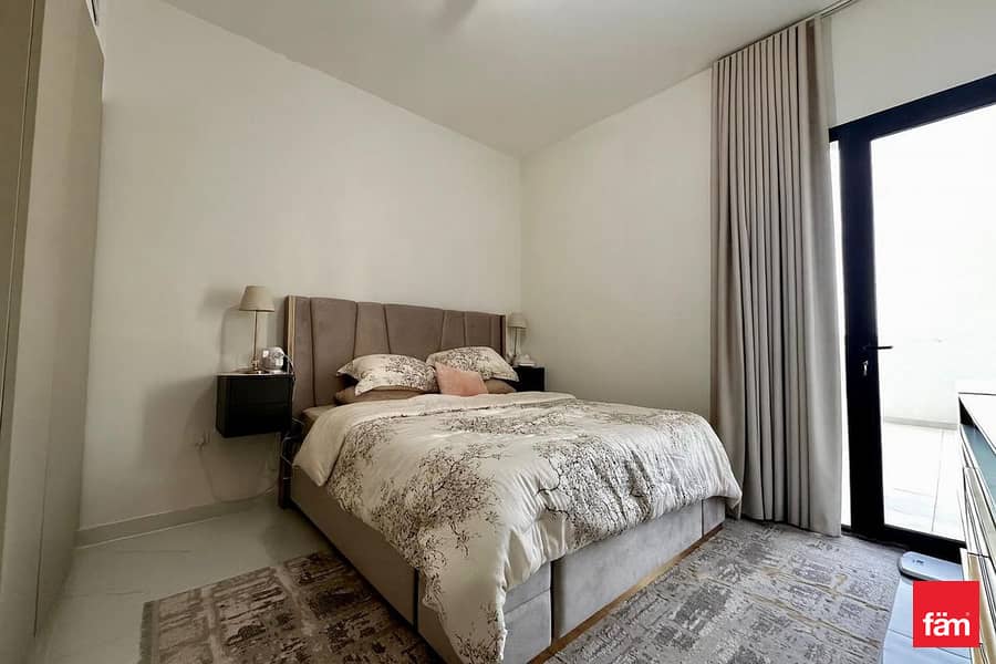 Close To Metro | Fully Furnished | Chiller Free - Image 6