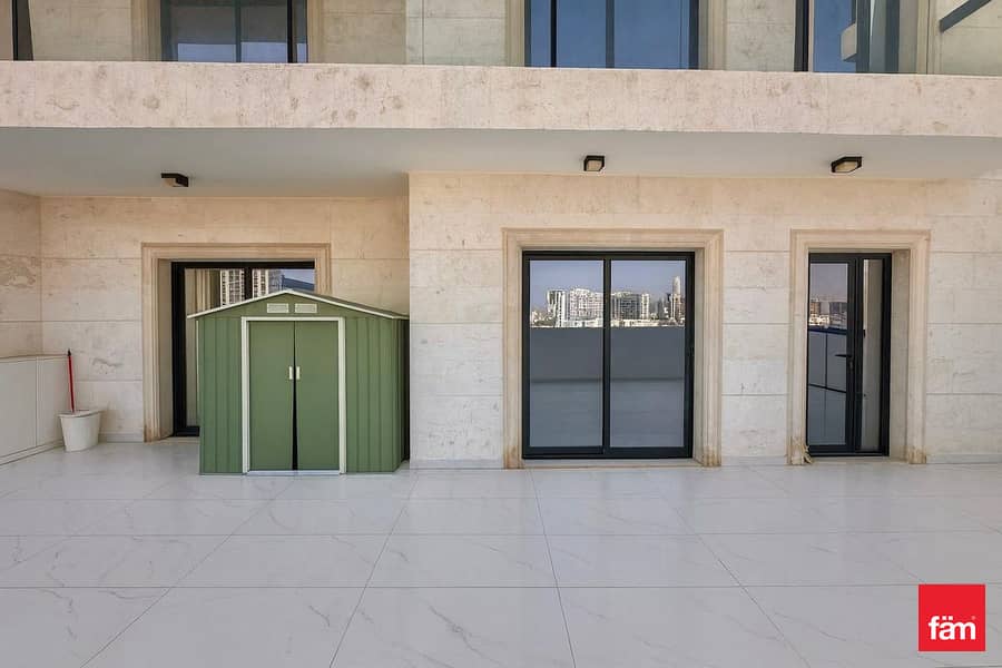 Close To Metro | Fully Furnished | Chiller Free - Image 10