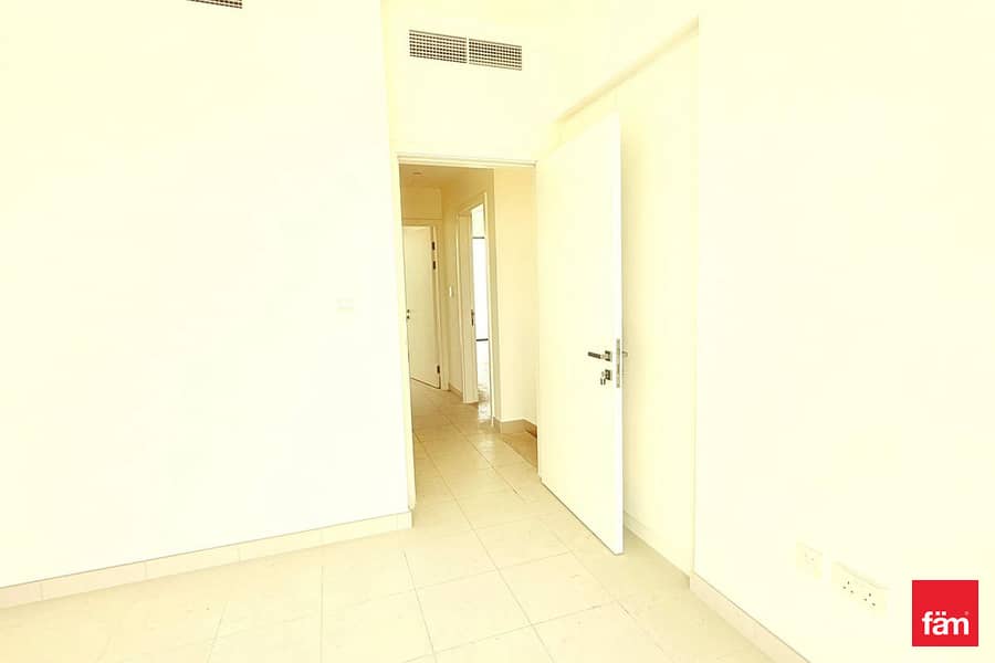 Chiller Free | Well Maintained | DM To View Now - Image 8