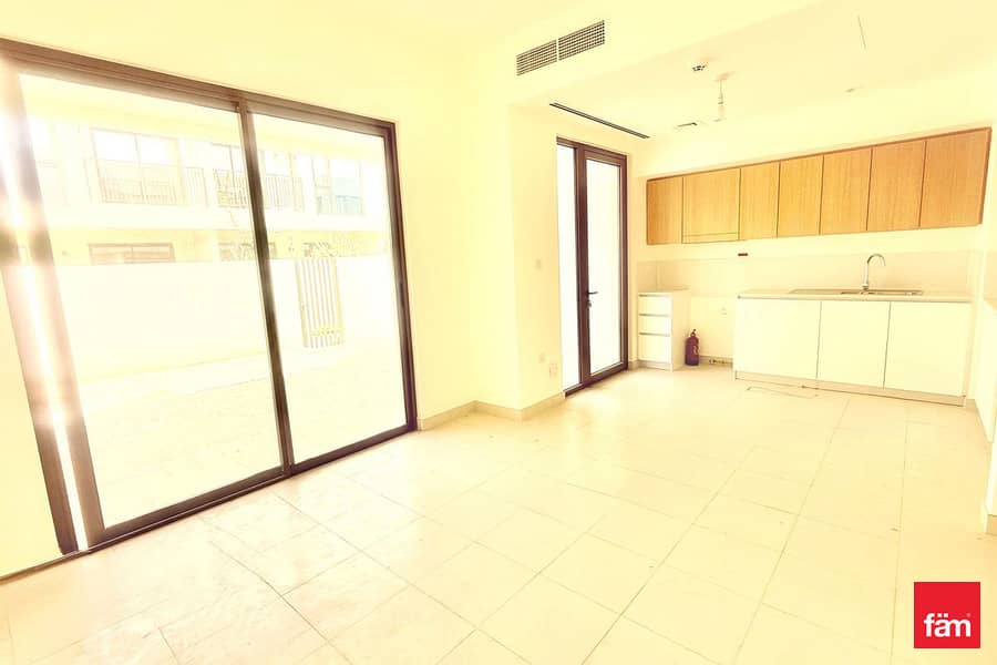 Chiller Free | Well Maintained | DM To View Now - Image 12