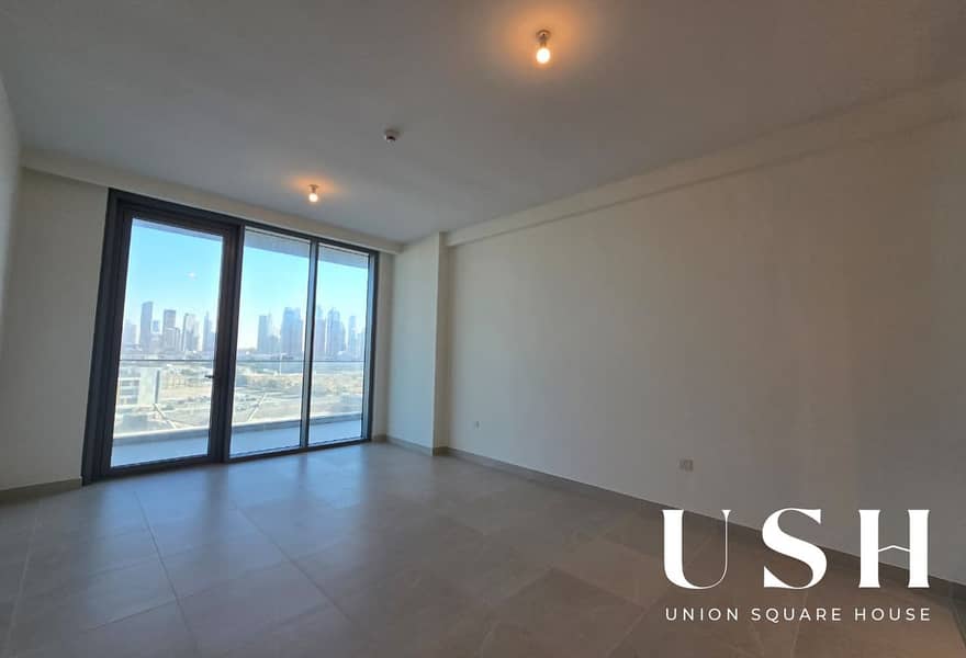 Luxury living | Large 2 Bedroom | Canal Front