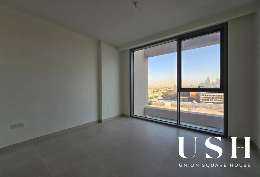 Luxury living | Large 2 Bedroom | Canal Front - Image 10