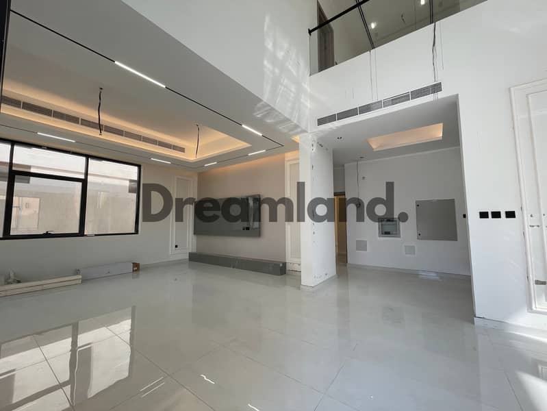 Elegant 4BR Villa + Maid Room | Large Layout | Quiet - Image 6