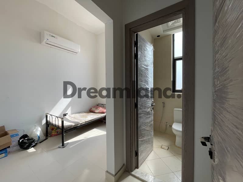 Elegant 4BR Villa + Maid Room | Large Layout | Quiet - Image 13