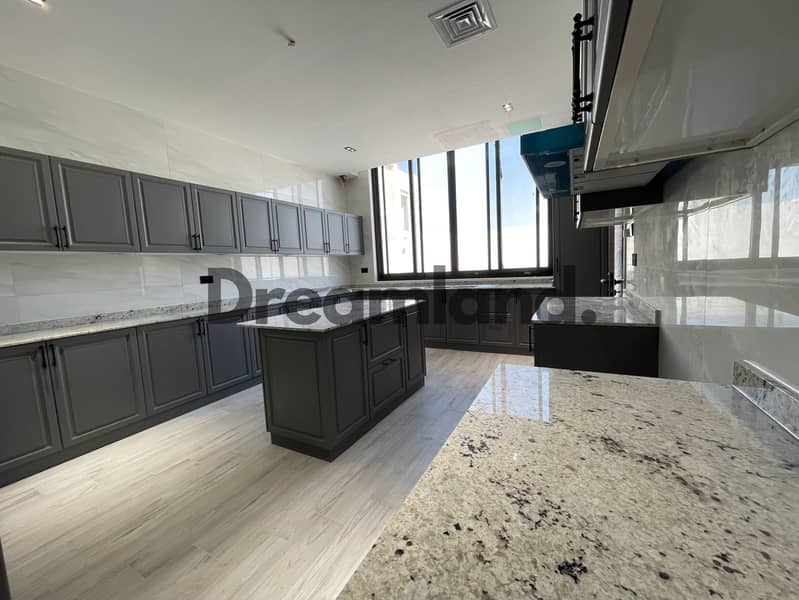 Elegant 4BR Villa + Maid Room | Large Layout | Quiet - Image 15