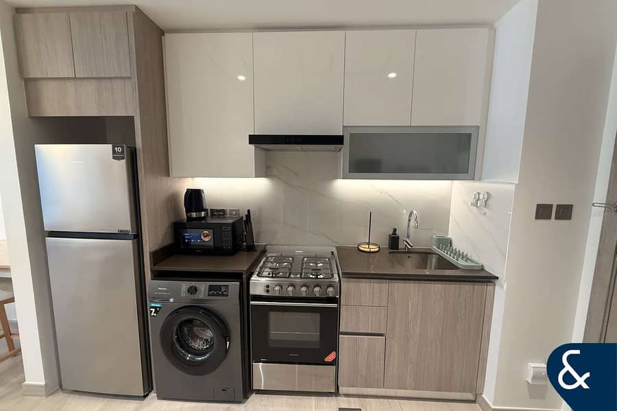 Studio | High Quality Unit | Furnished - Image 7