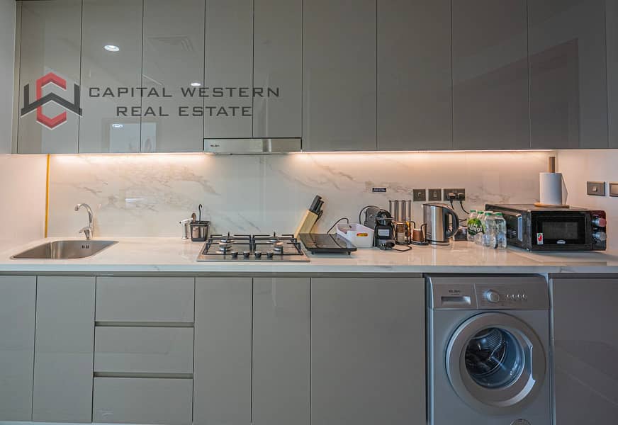 Fully Furnished 1BR | High Floor | Prime Location - Image 9