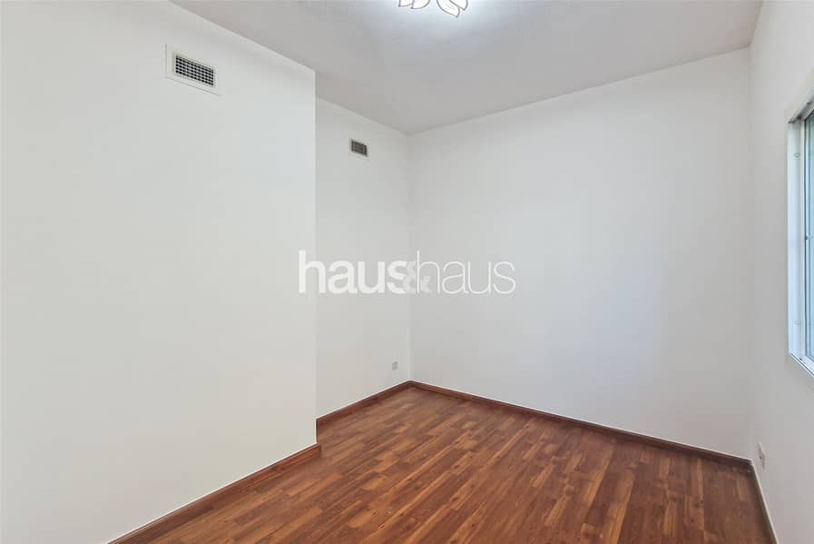 On The Lake | Close to Park | Perfect for Families - Image 20