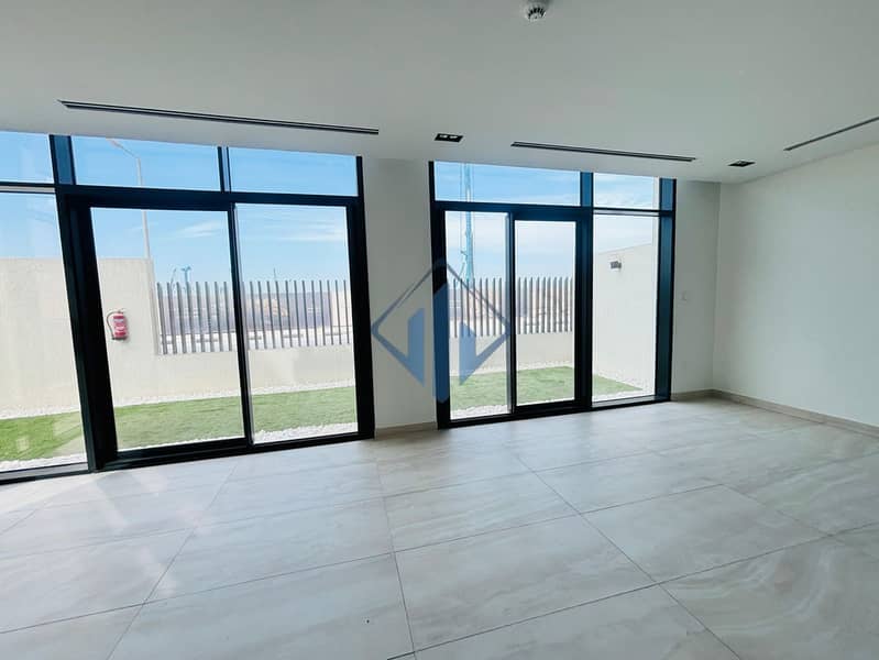 2BR Beachfront I Close to Wynn I Kitchen Equipped - Image 7