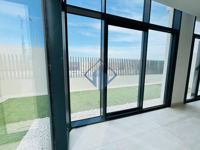 2BR Beachfront I Close to Wynn I Kitchen Equipped - Image 28