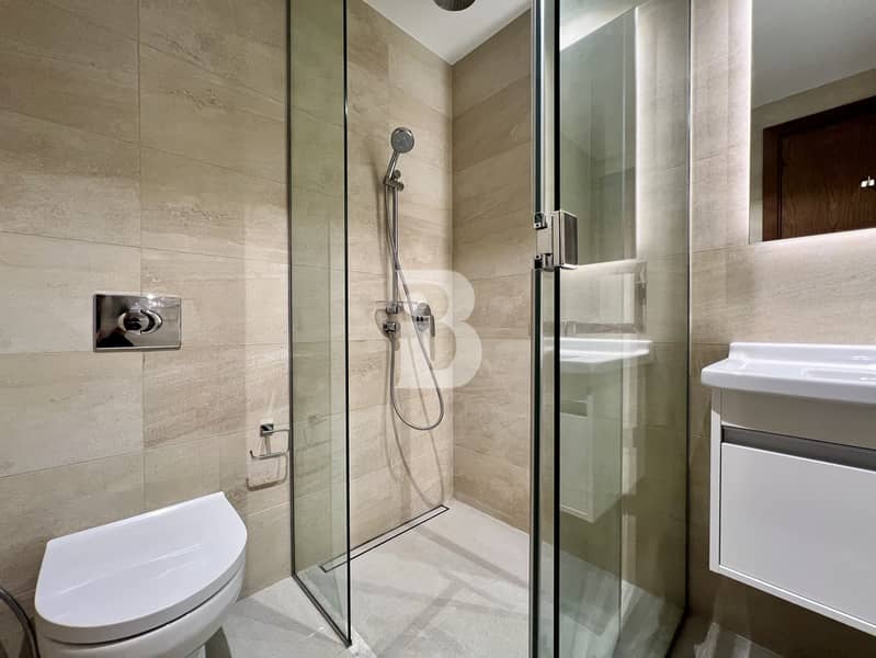 Vacant | Spacious Unit | Amazing Canal Views - Image 7