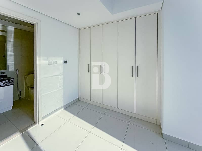 CLASSY 2BR | HIGH FLOOR | SPACIOUS | BEST DEAL - Image 8