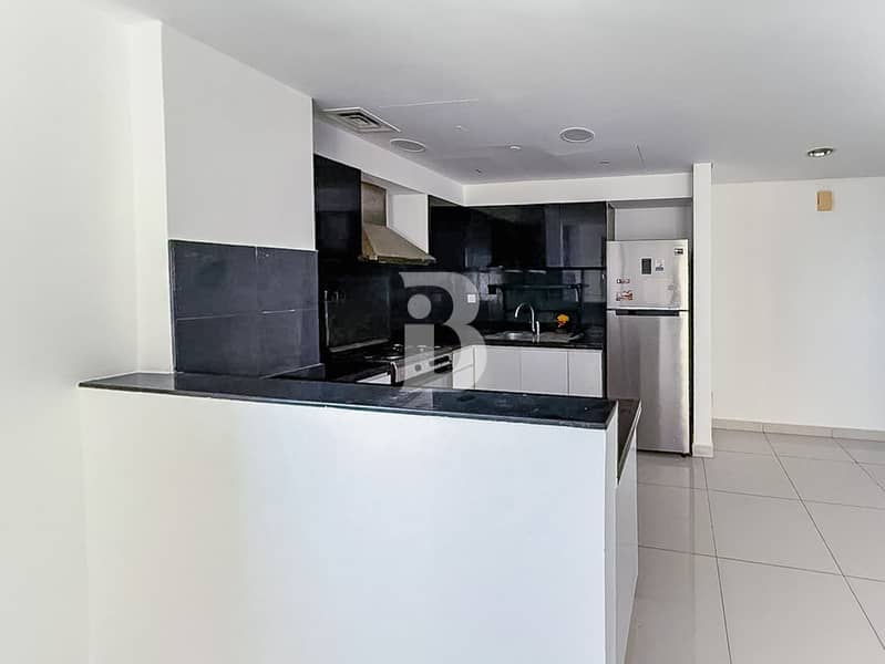 CLASSY 2BR | HIGH FLOOR | SPACIOUS | BEST DEAL - Image 12