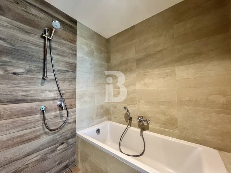 Vacant | Spacious Unit | Amazing Canal Views - Image 14