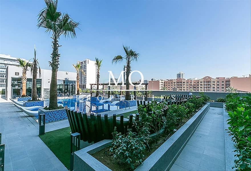 Vacant Soon l Unfurnished l Pool View - Image 9