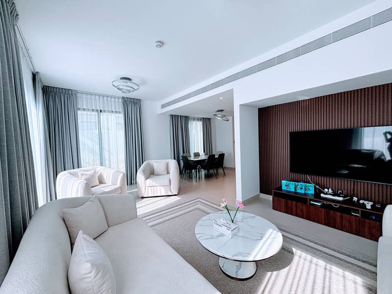 Furnished / Unfurnished 4 Bed + Maid / Vacant