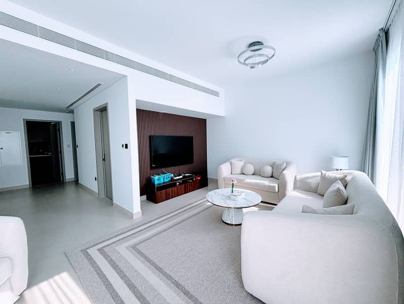 Furnished / Unfurnished 4 Bed + Maid / Vacant