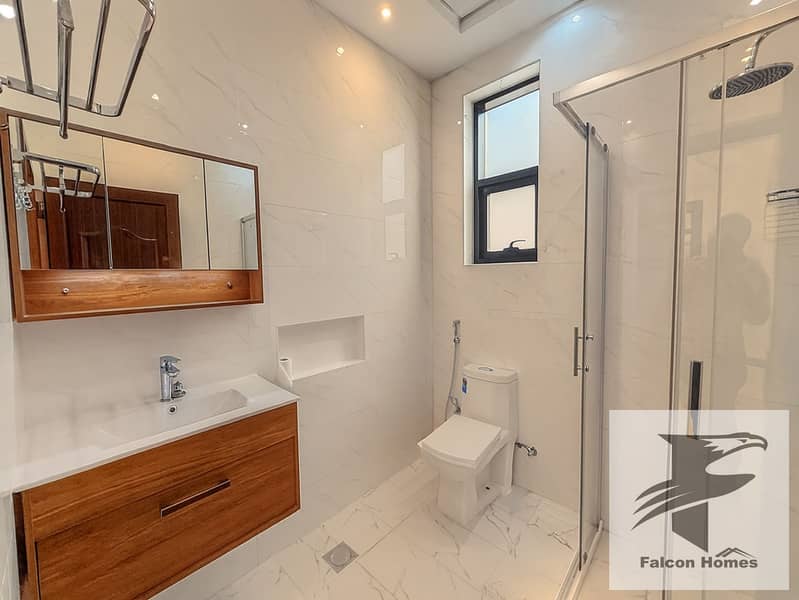 Spacious Bright House | 5BR Villa with Huge Garden - Image 17