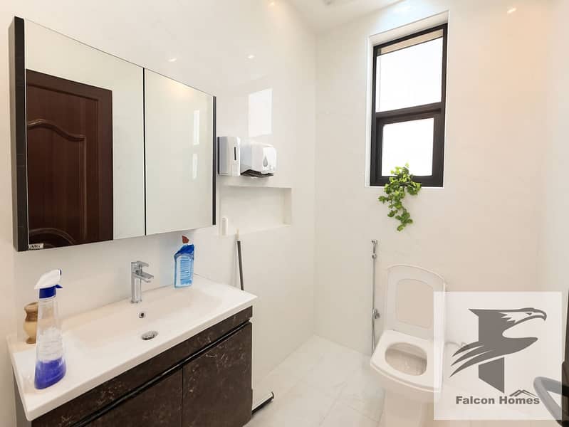 Spacious Bright House | 5BR Villa with Huge Garden - Image 19