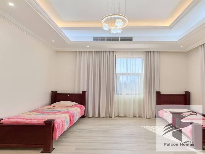 Spacious Bright House | 5BR Villa with Huge Garden - Image 20