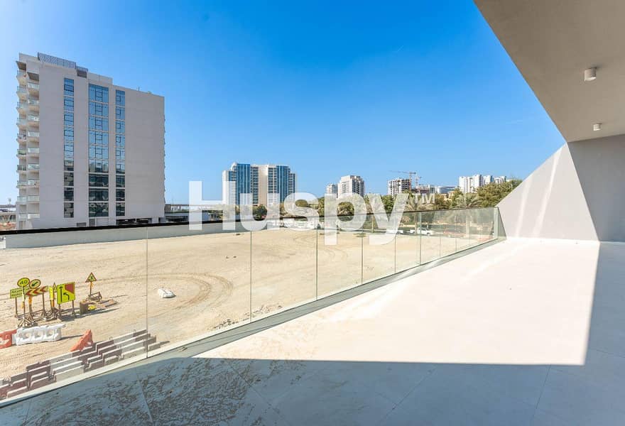 Multiple Cheques | Spacious Layout | Maids Room