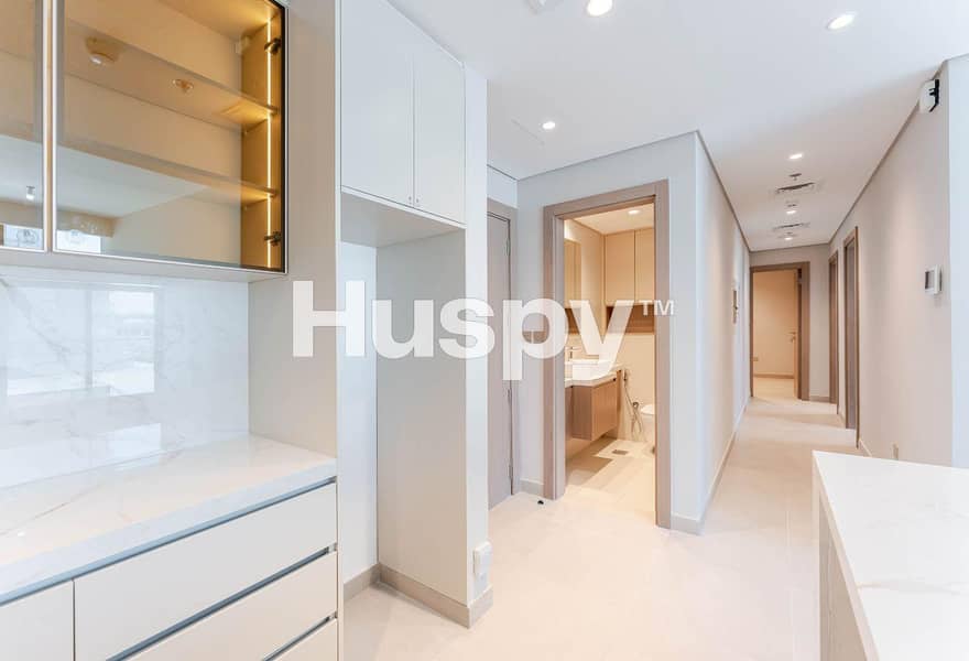 Multiple Cheques | Spacious Layout | Maids Room