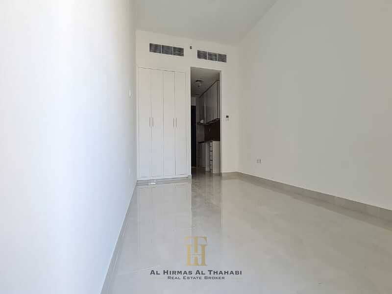 Well Maintained / Stunning Studio / With Balcony