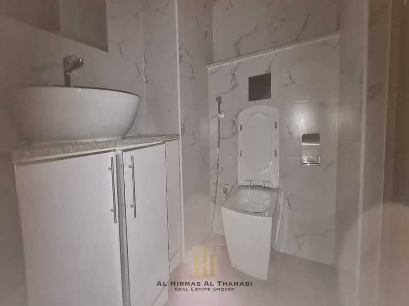 Well Maintained / Stunning Studio / With Balcony - Image 13