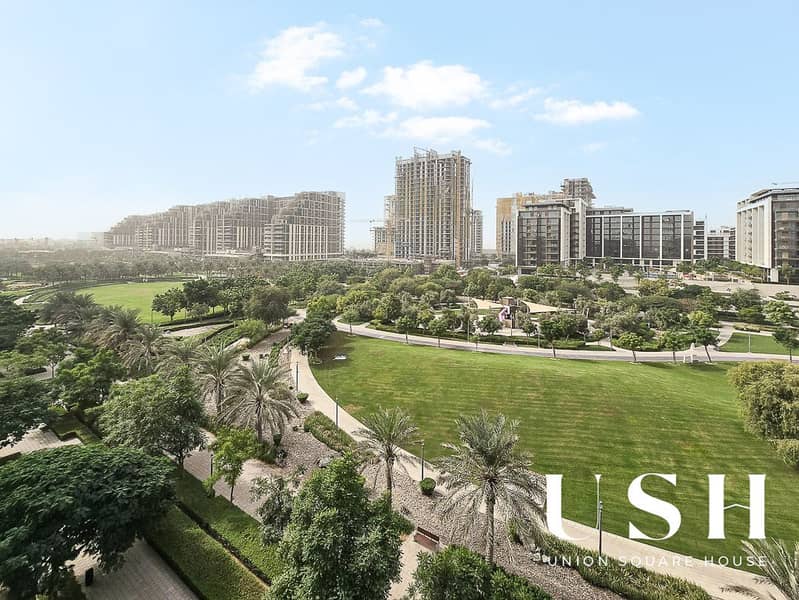 Park-Facing Luxury | Spacious 3BR |Prime Location - Image 13