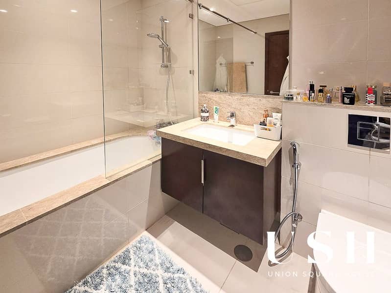 Park-Facing Luxury | Spacious 3BR |Prime Location - Image 22