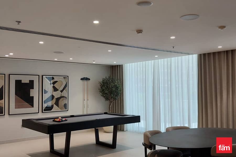 Great Amenities | Vacant | Private Beach - Image 9