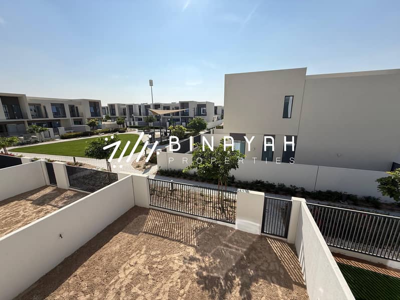 Single Row | Spacious Layout | Pocket Park