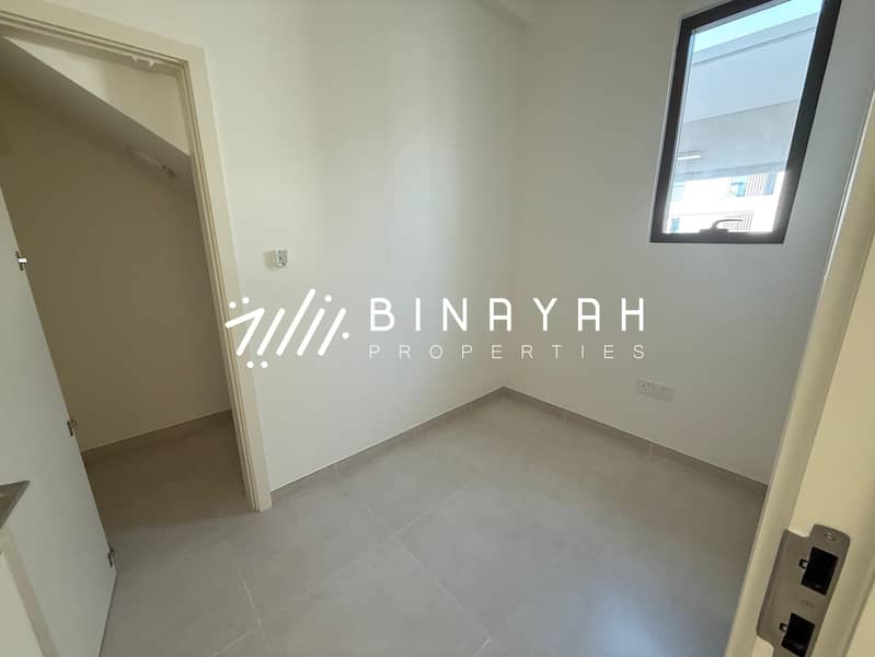 Single Row | Spacious Layout | Pocket Park - Image 11