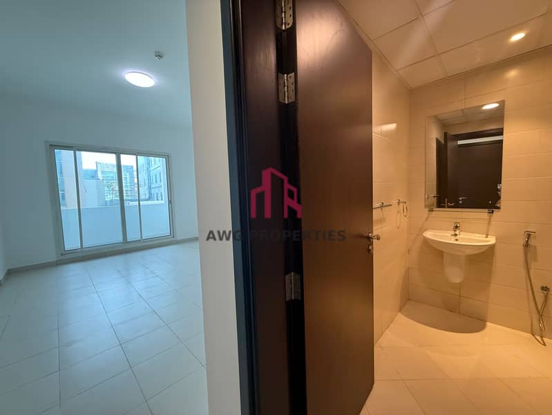 Neart to Metro | One Month Free | Family Building - Image 10