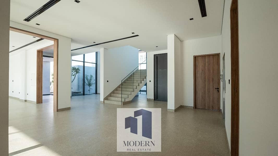 BRAND NEW | HIGH END FINISHING | EXCLUSIVE